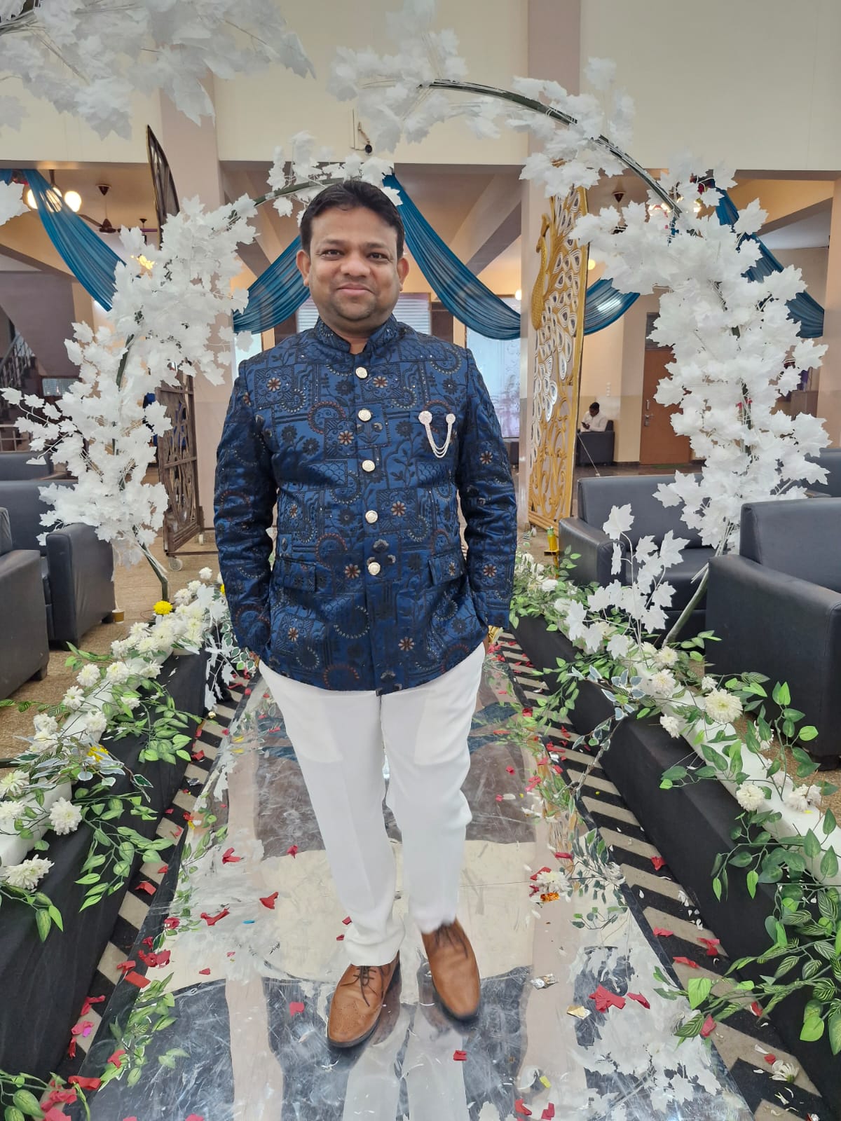 GAURAV R.